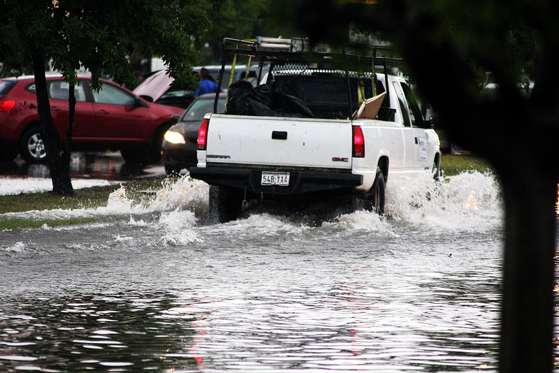 Illustration for article titled Turn Around Don't Drown: Houston Street Flooding Mega-Gallery